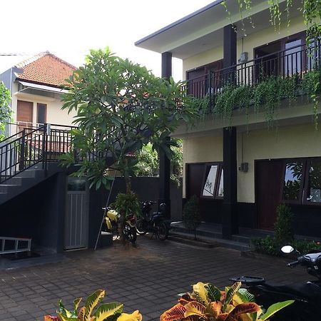 Rumah Kos 52 Tanjung Benoa Exterior foto
